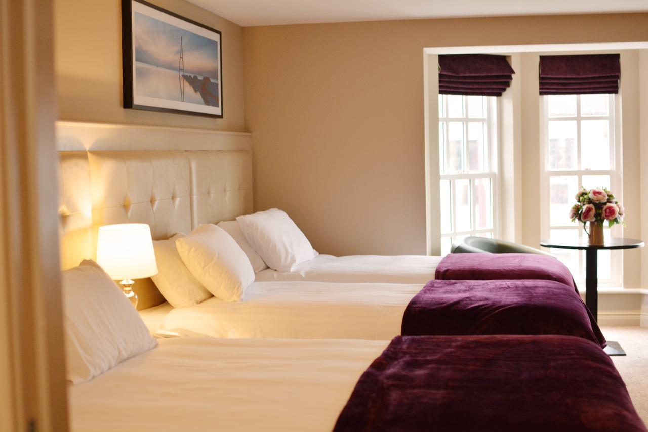 Rooms At Rue Omagh Bagian luar foto