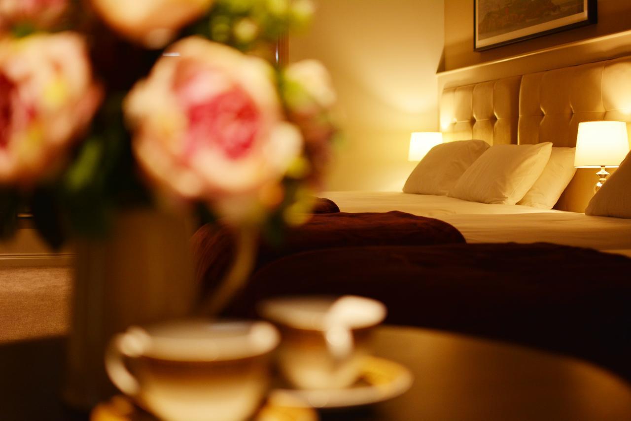 Rooms At Rue Omagh Bagian luar foto